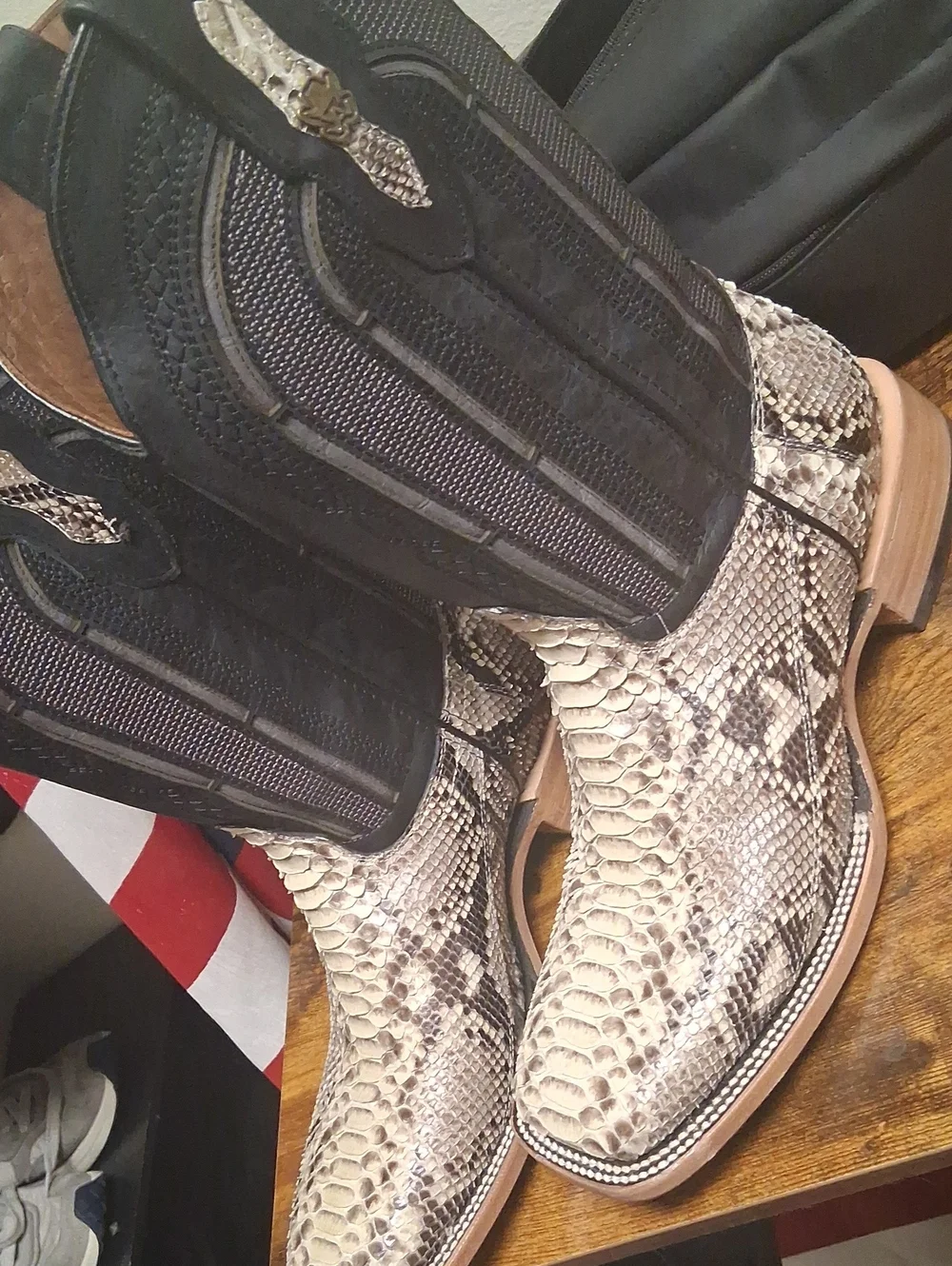 Genuine Python SIZE 9.5 MENS
